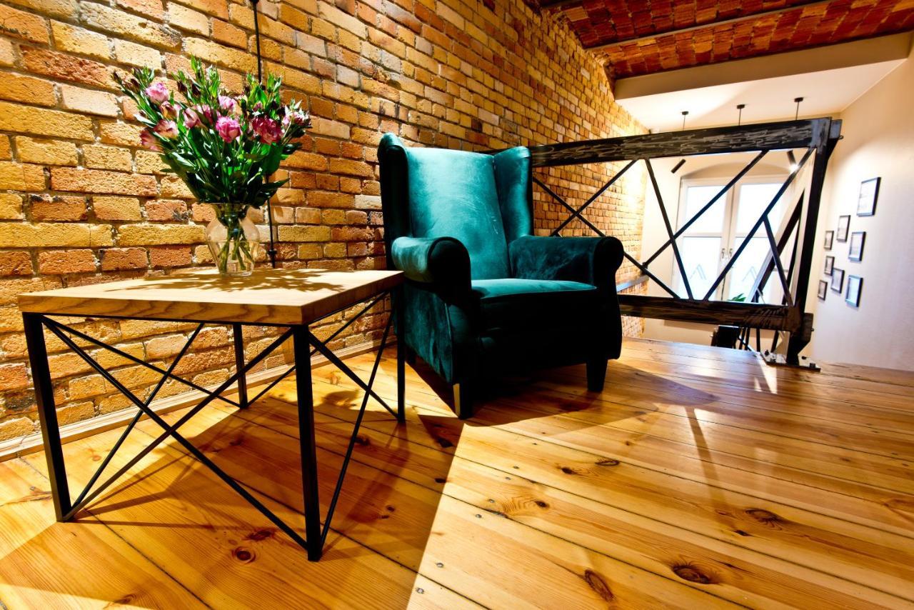 Apartsuites I Sorau Жари Екстер'єр фото Interior of the museum