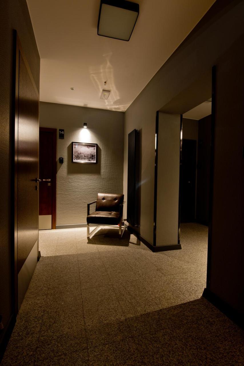 Apartsuites I Sorau Жари Екстер'єр фото A corridor at the hotel