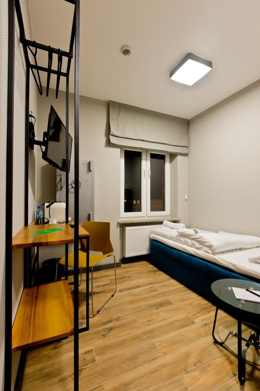 Apartsuites I Sorau Жари Екстер'єр фото A room at the hotel